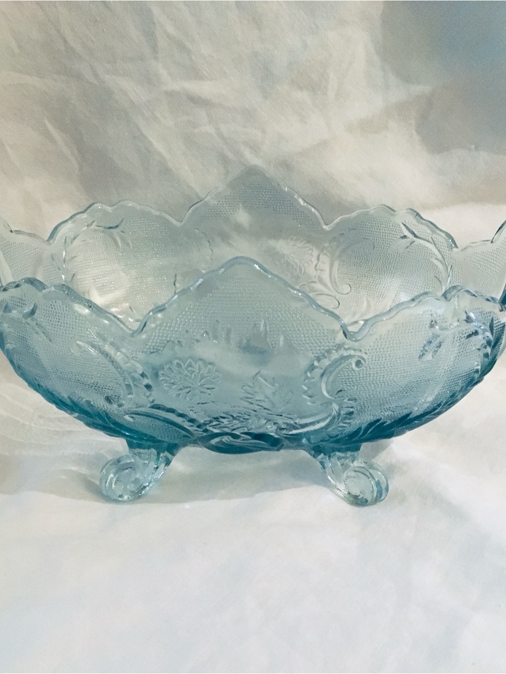 Vintage 1950's Jeanette Glass Lombardi Pressed Glass Footed Bowl